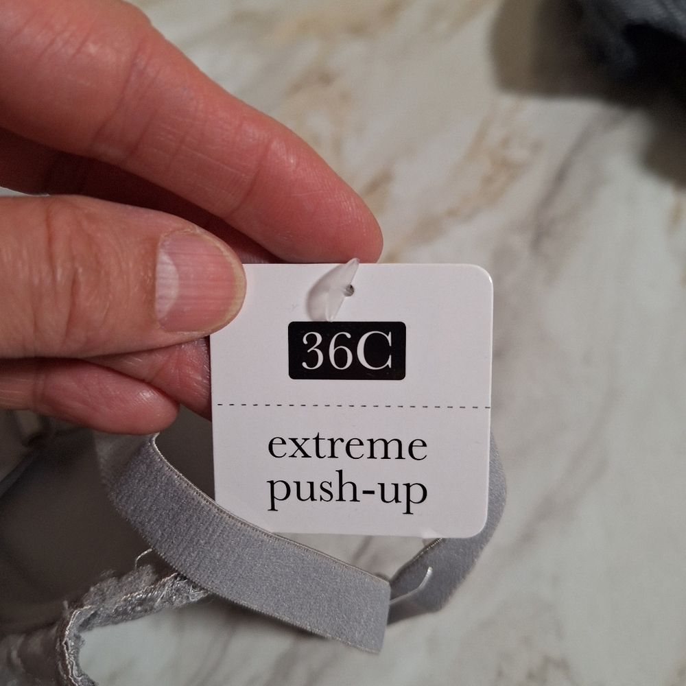 NWT René Rofé 36C Extreme Push-Up Lace Bra Set – Lot of 3 - Picture 7 of 8